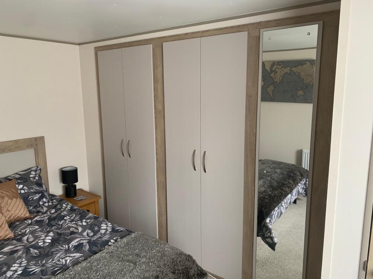 The Palm - Large Static Caravan Near Margate, Kent Birchington-on-Sea Exterior foto